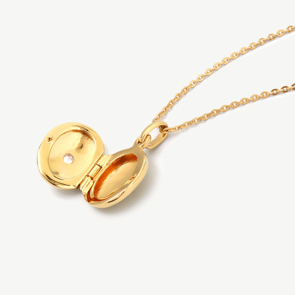 North Star Locket Necklace – 18k Gold Plated